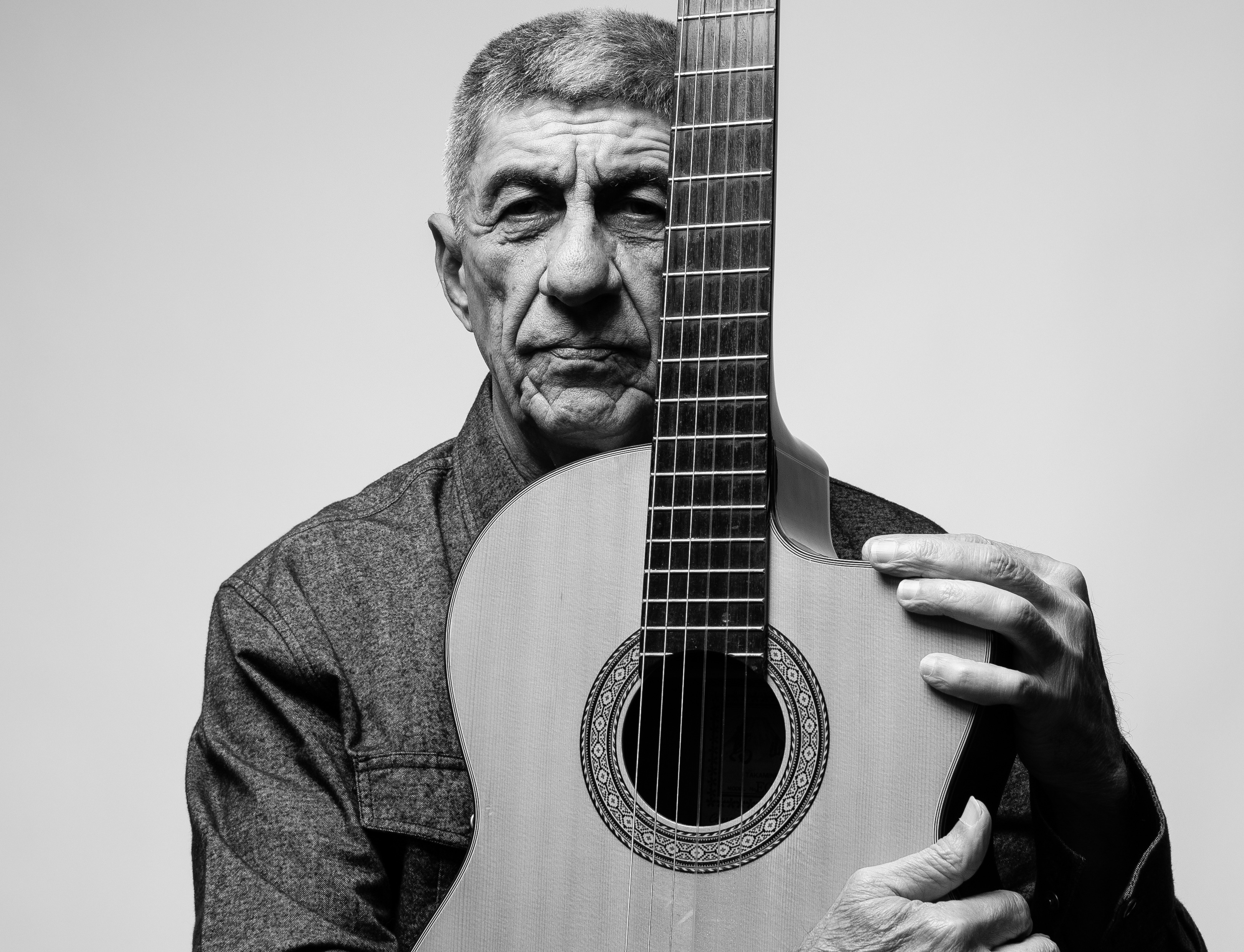 Fagner com seu violão
